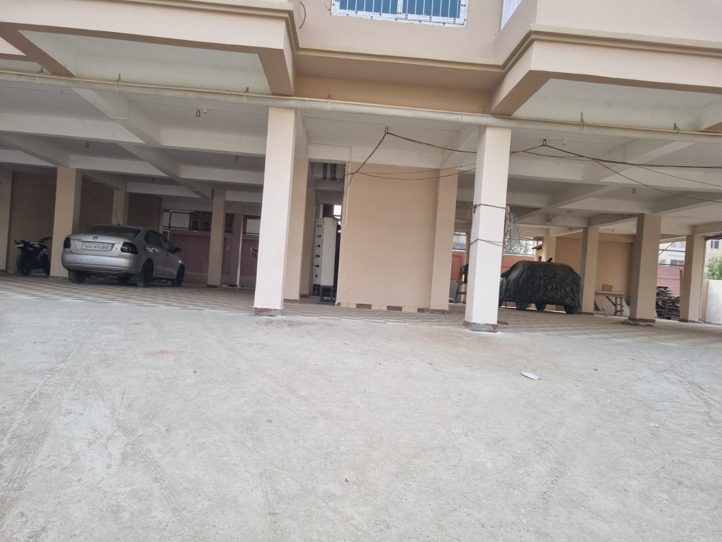 Unfurnished 3bhk in Fakharuddin Ali Ahmed Road, Barbari Village, Guwahati, Assam, India for Rent